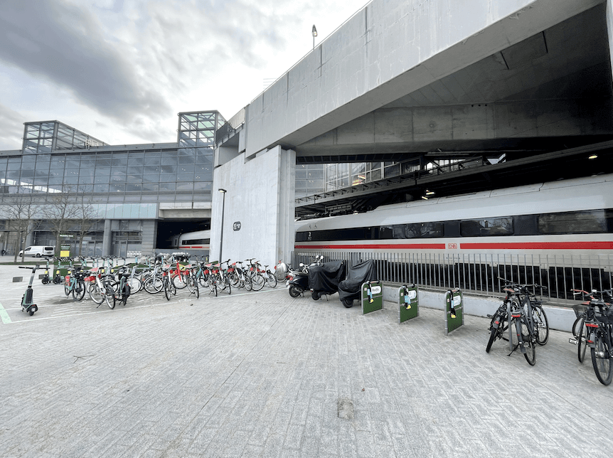 The DB Radfix transfer point at Berlin Südkreuz station.